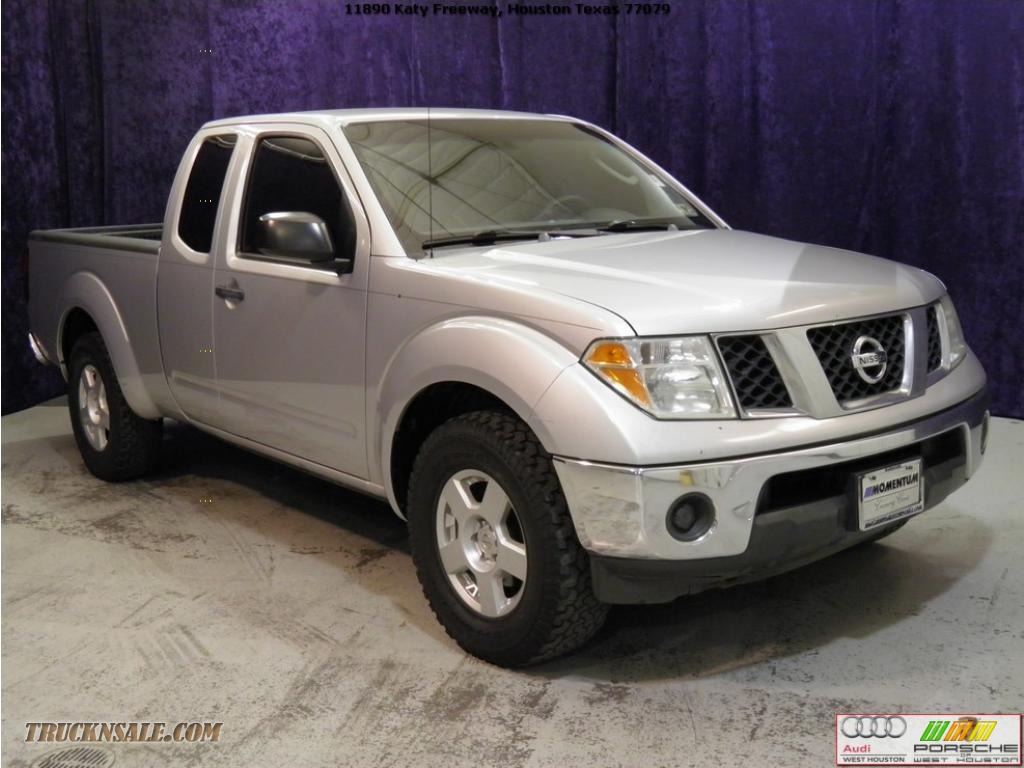 2006 Nissan frontier sc 4.0 6 speed manual 4x4 #1