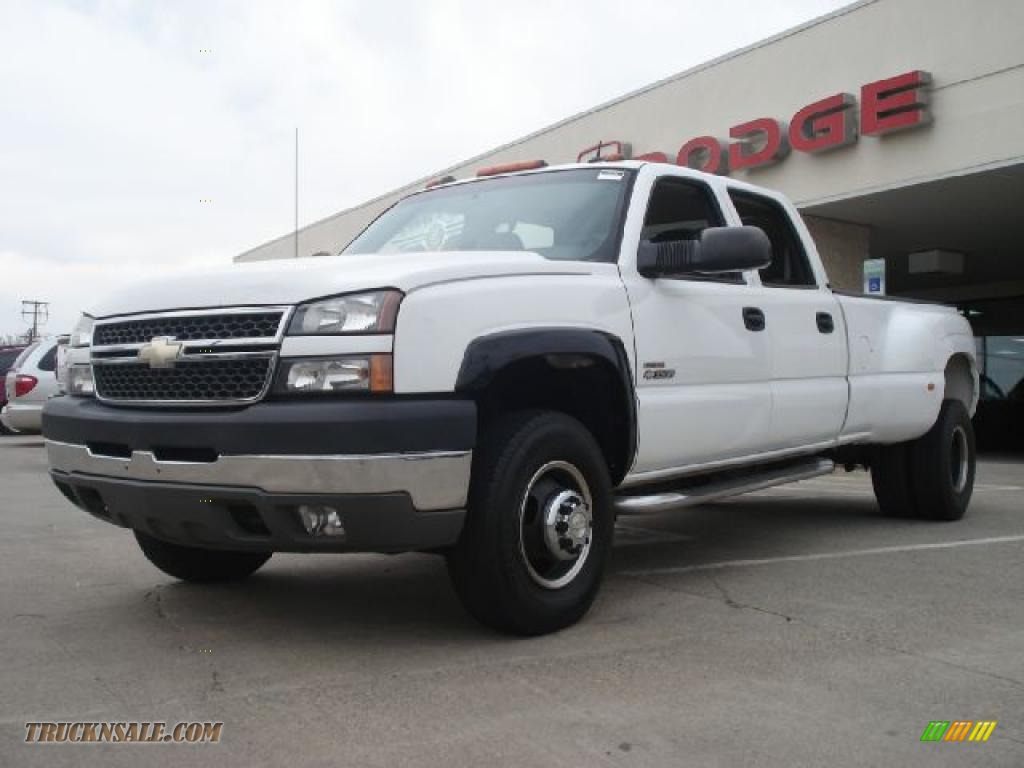 2005 Chevy Silverado 3500 Dually Bed 0662