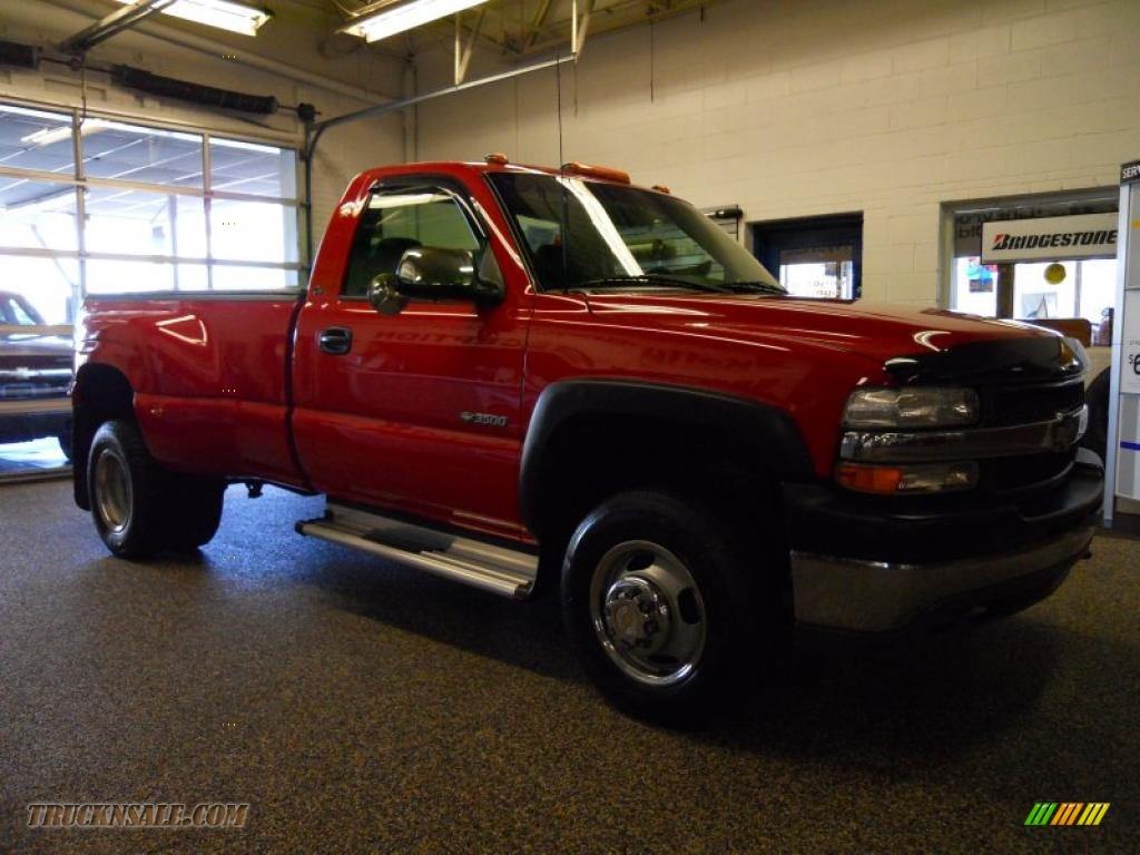 2001 Chevrolet Silverado 3500 LS Regular Cab 4x4 Dually in Victory Red