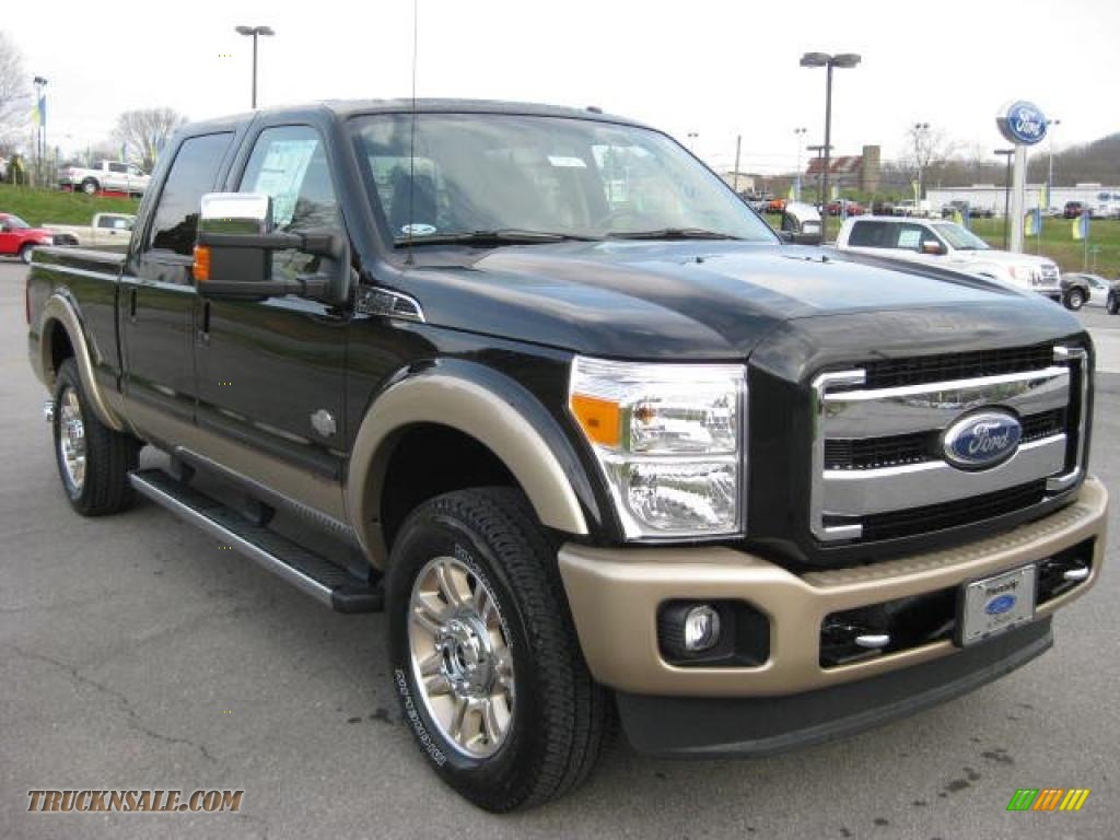 2011 Ford F250 Super Duty King Ranch Crew Cab 4x4 in Tuxedo Black