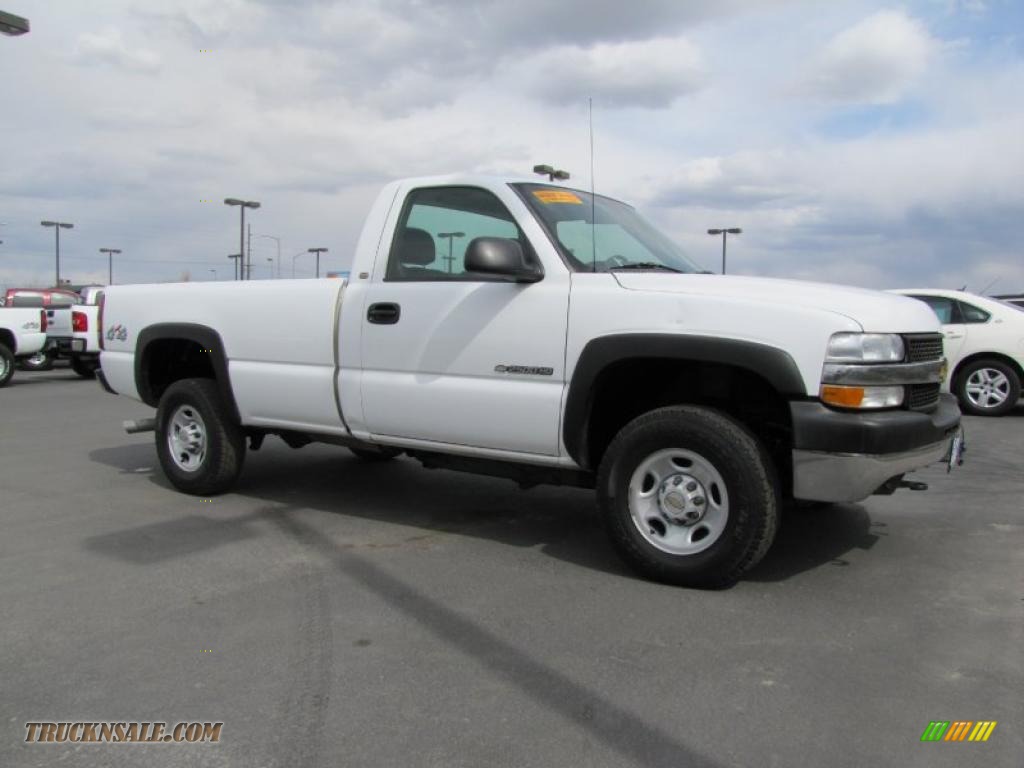 2002 Silverado 2500 Regular Cab 4x4 - Summit White / Medium Gray photo #4