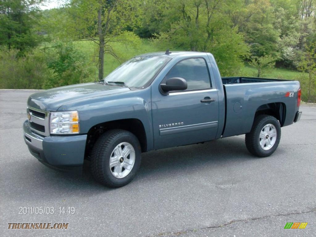 2011 Chevrolet Silverado 1500 Lt Regular Cab 4x4 In Blue Granite