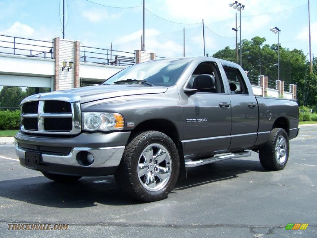 2004 Ram 1500 SLT Quad Cab 4x4 - Graphite Metallic / Dark Slate Gray photo #1