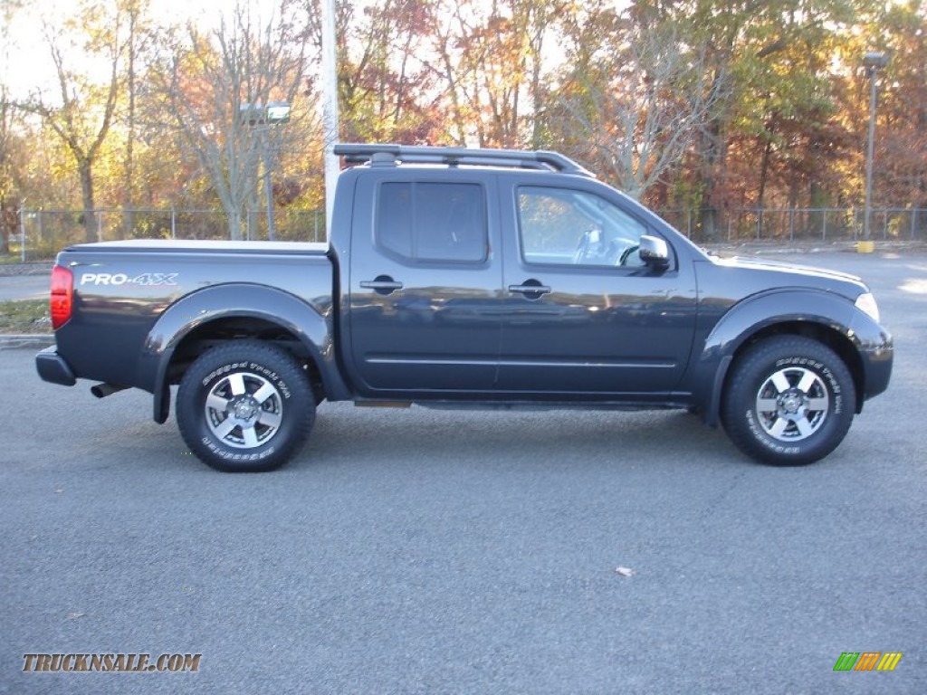 2011 Nissan frontier pro-4x video #4