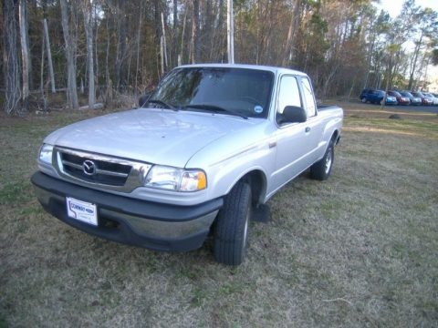 Silver Metallic 2003 Mazda B-Series Truck B3000 Cab Plus Silver Metallic 2003 Mazda B-Series Truck B3000 Cab Plus