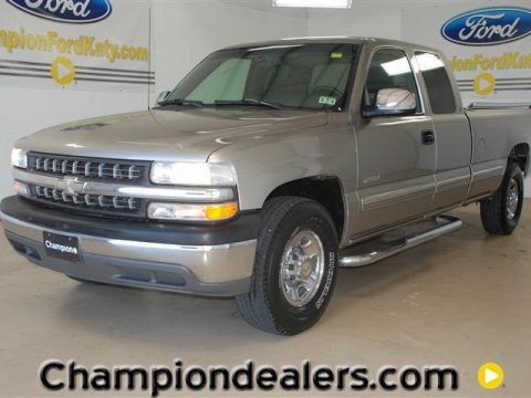 Light Pewter Metallic 2000 Chevrolet Silverado 2500 LS Extended Cab