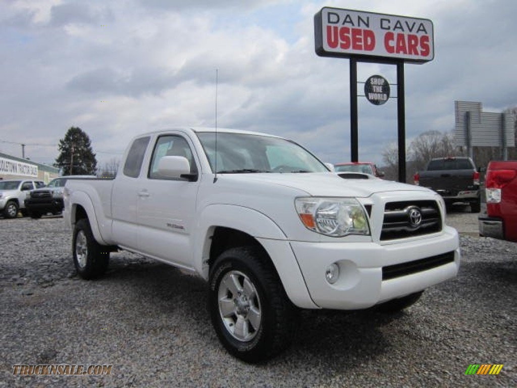 2005 white toyota tacoma for sale #2