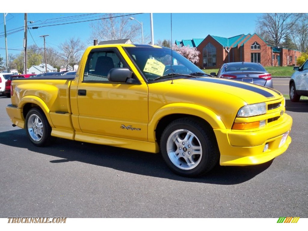 2003 S10 Xtreme Regular Cab - Yellow / Graphite photo #4