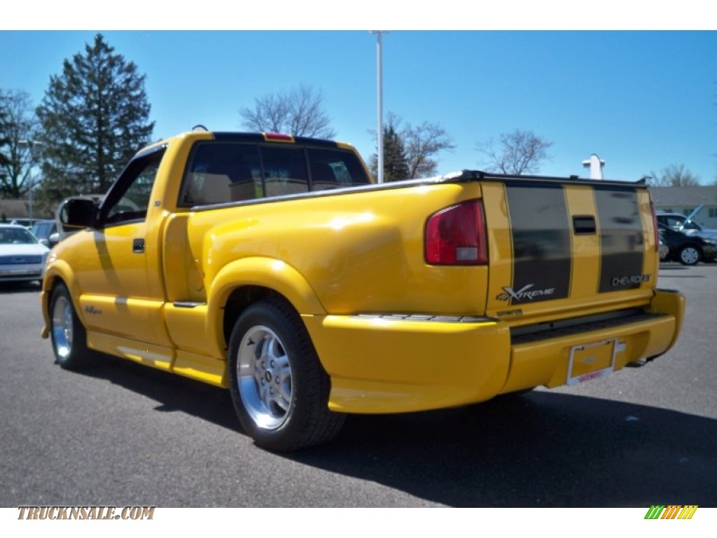 2003 S10 Xtreme Regular Cab - Yellow / Graphite photo #8