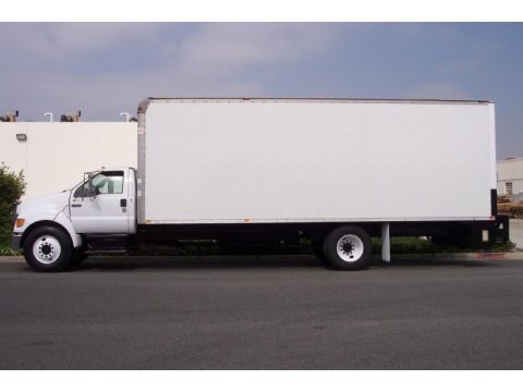 Oxford White 2006 Ford F650 Super Duty XLT Regular Cab Moving Truck Oxford White 2006 Ford F650 Super Duty XLT Regular Cab Moving Truck