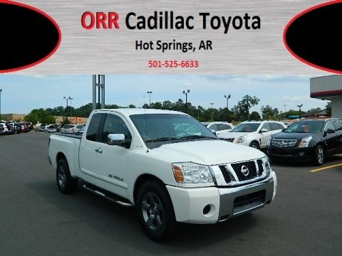 White 2005 Nissan Titan XE King Cab