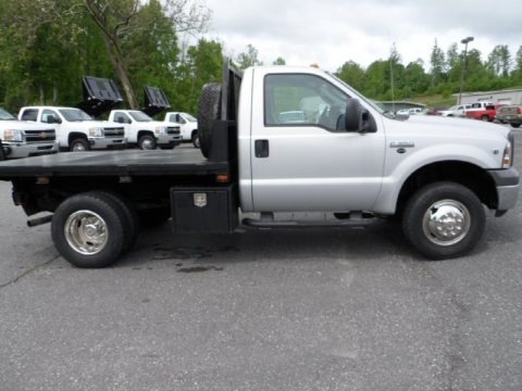Silver Metallic 2005 Ford F350 Super Duty XL Regular Cab 4x4 Stake Truck Silver Metallic 2005 Ford F350 Super Duty XL Regular Cab 4x4 Stake Truck