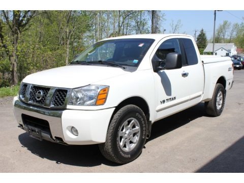White 2007 Nissan Titan SE King Cab 4x4