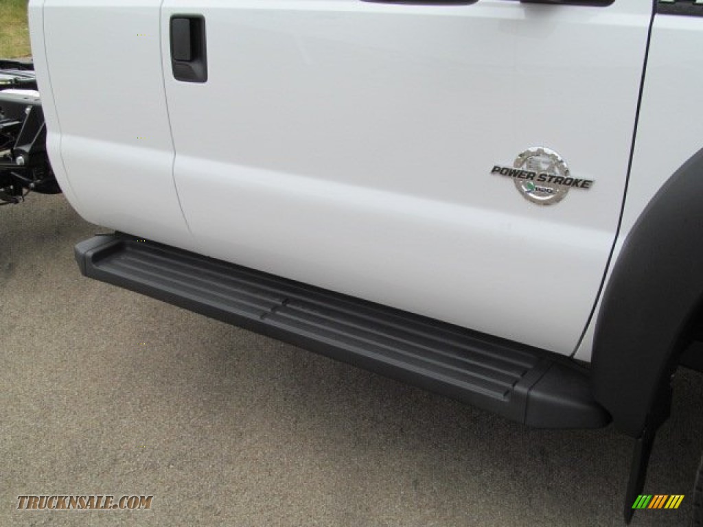 2012 F450 Super Duty XL Regular Cab Chassis 4x4 - Oxford White / Steel photo #4