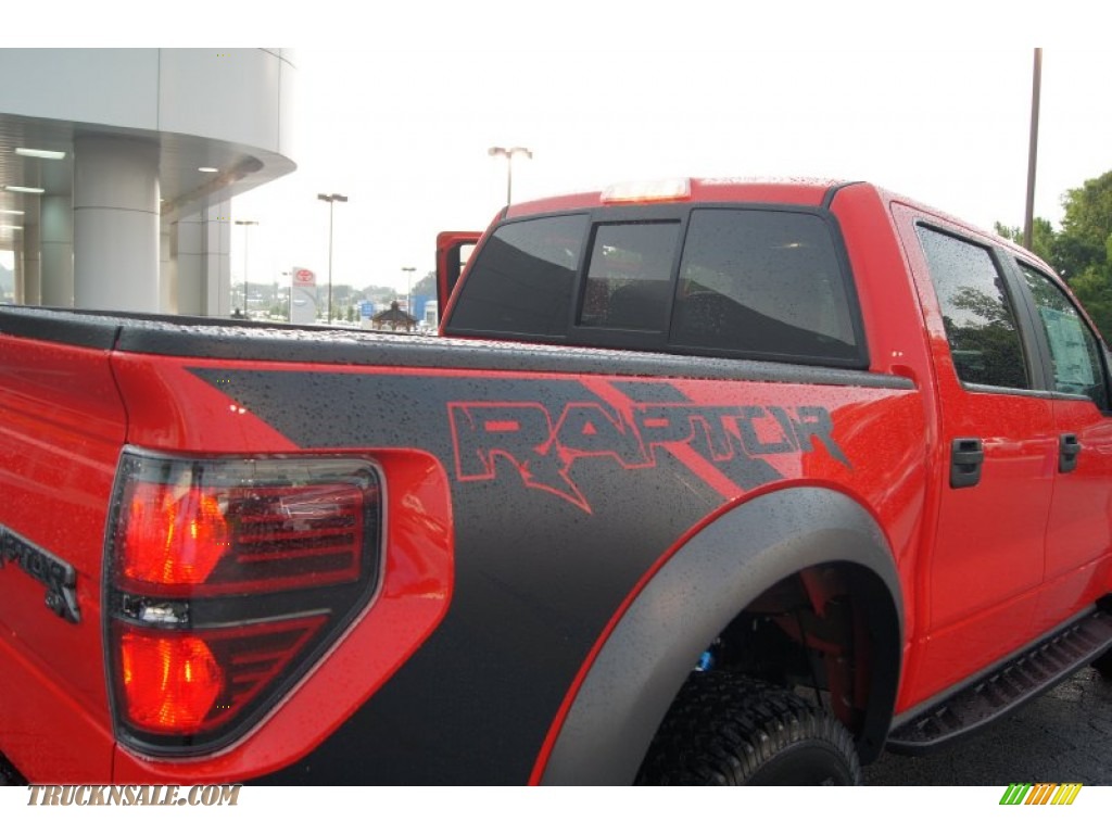 2012 F150 SVT Raptor SuperCrew 4x4 - Race Red / Raptor Black Leather/Cloth photo #23