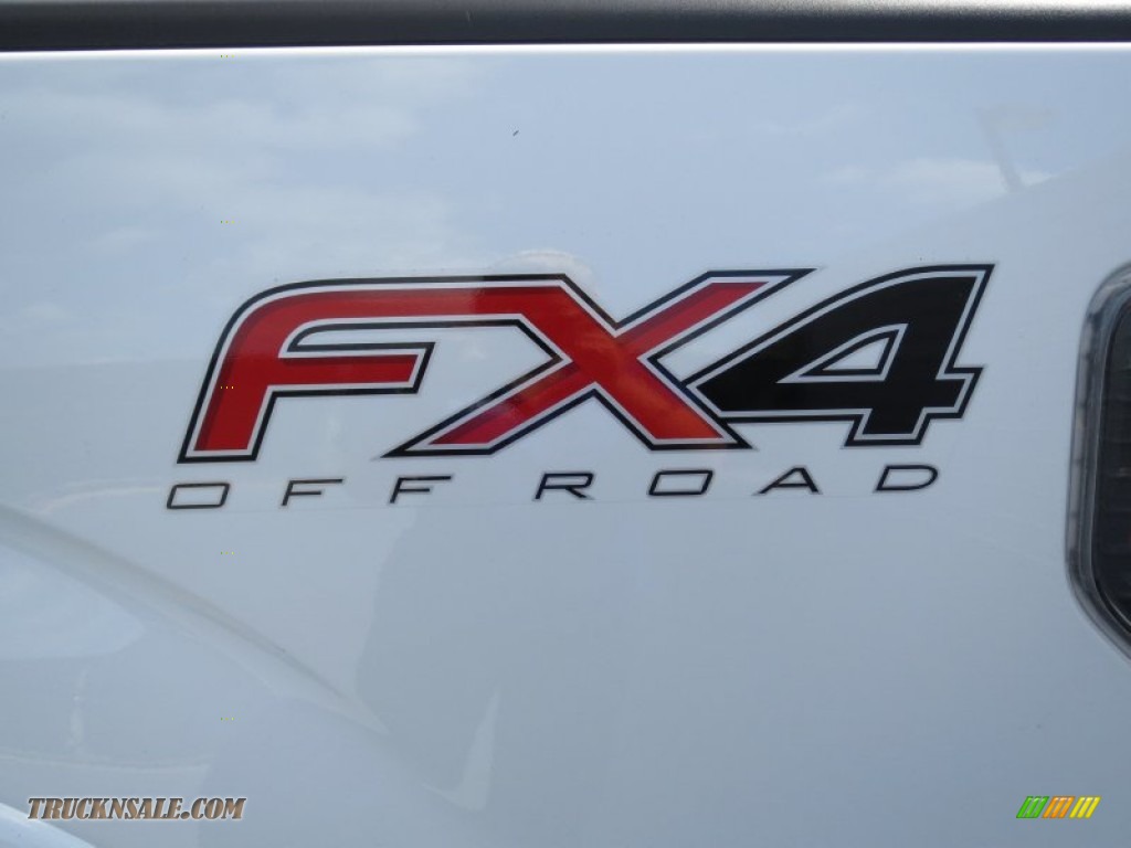 2013 F150 FX4 SuperCrew 4x4 - Oxford White / FX Sport Appearance Black/Red photo #16