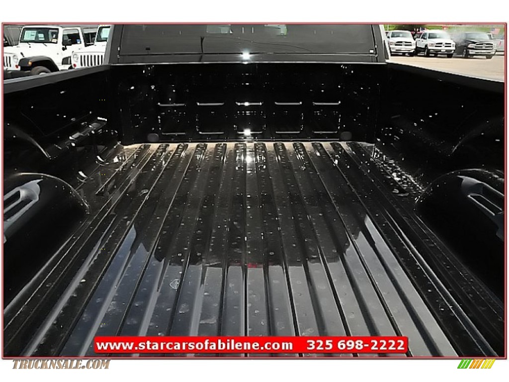 2012 Ram 2500 HD ST Crew Cab 4x4 - Black / Dark Slate/Medium Graystone photo #7