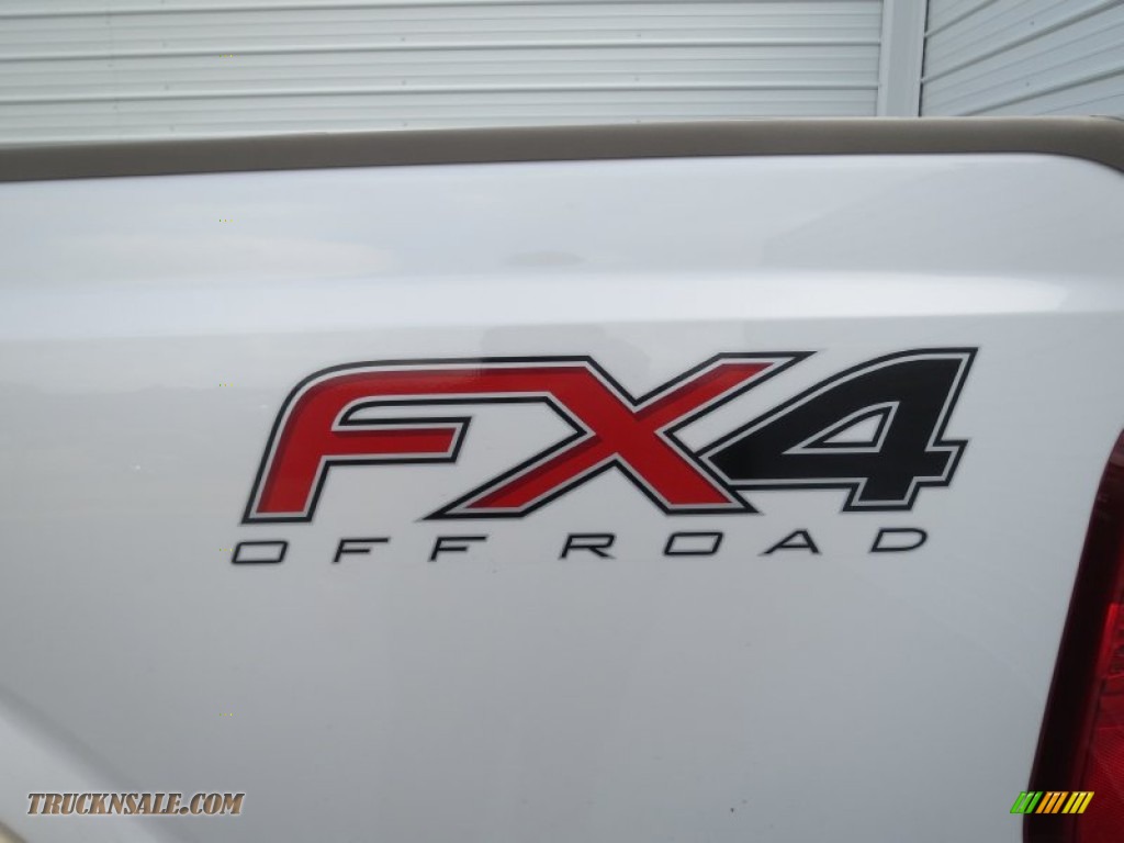 2013 F250 Super Duty King Ranch Crew Cab 4x4 - White Platinum Tri-Coat / King Ranch Chaparral Leather/Adobe Trim photo #17
