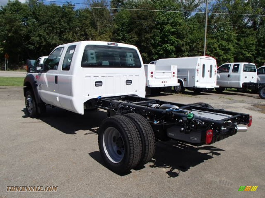 2014 F550 Super Duty XL SuperCab 4x4 Chassis - Oxford White / Steel photo #6
