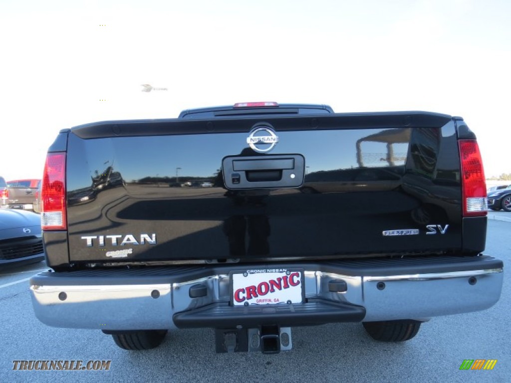 2014 Titan SV Crew Cab - Galaxy Black / Almond photo #4
