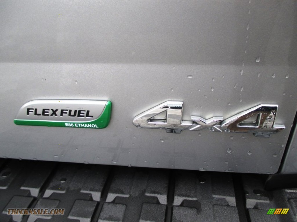 2010 Tundra Limited CrewMax 4x4 - Silver Sky Metallic / Graphite Gray photo #33