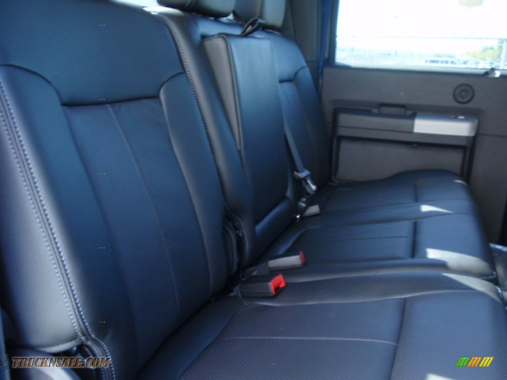 2014 F350 Super Duty Lariat Crew Cab 4x4 Dually - Blue Jeans Metallic / Black photo #23