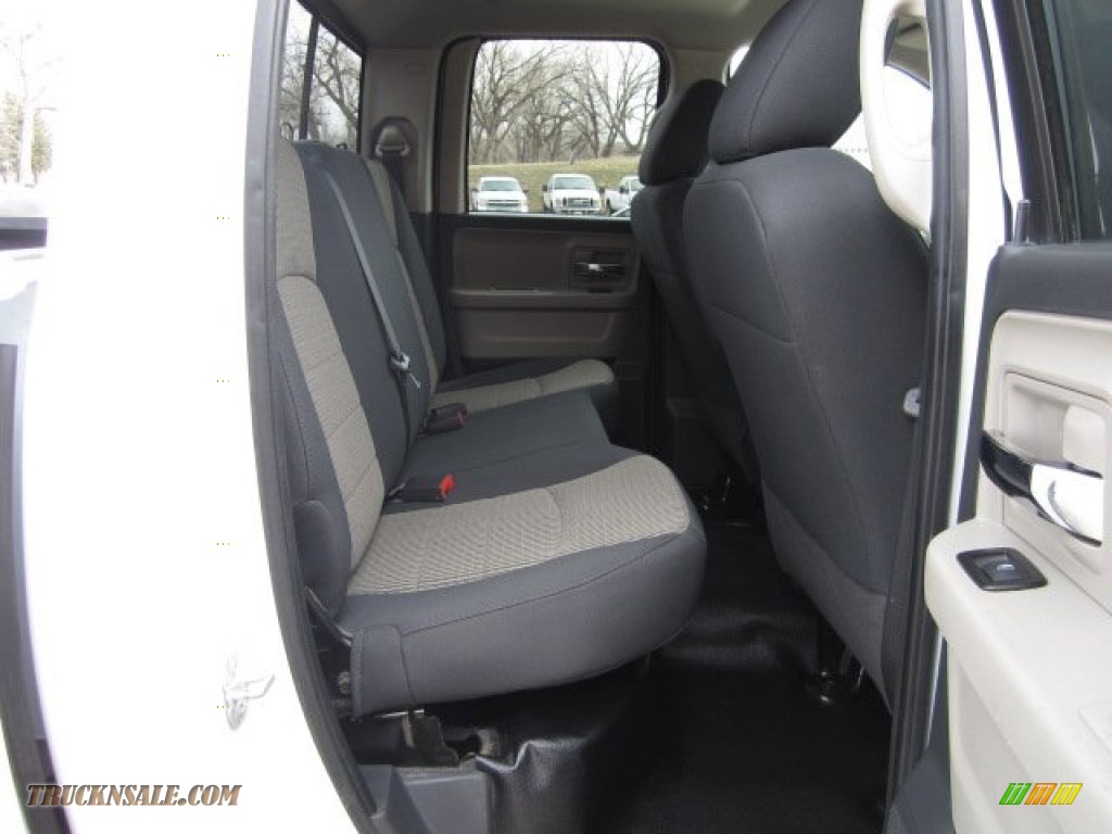 2011 Ram 1500 SLT Quad Cab 4x4 - Bright White / Dark Slate Gray/Medium Graystone photo #12