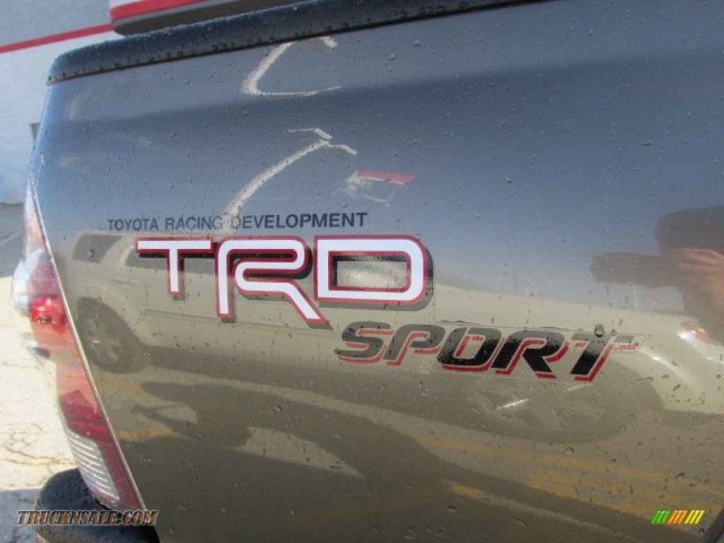 2010 Tacoma V6 SR5 TRD Sport Double Cab 4x4 - Pyrite Mica / Graphite photo #4