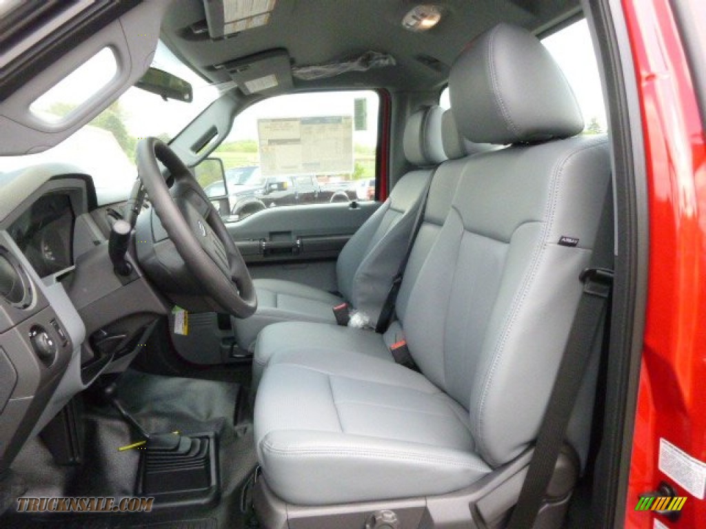 2015 F550 Super Duty XL Regular Cab 4x4 Chassis - Vermillion Red / Steel photo #10