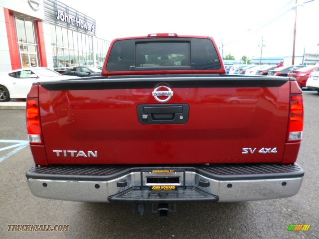 2013 Titan SV Crew Cab 4x4 - Cayenne Red / Almond photo #9