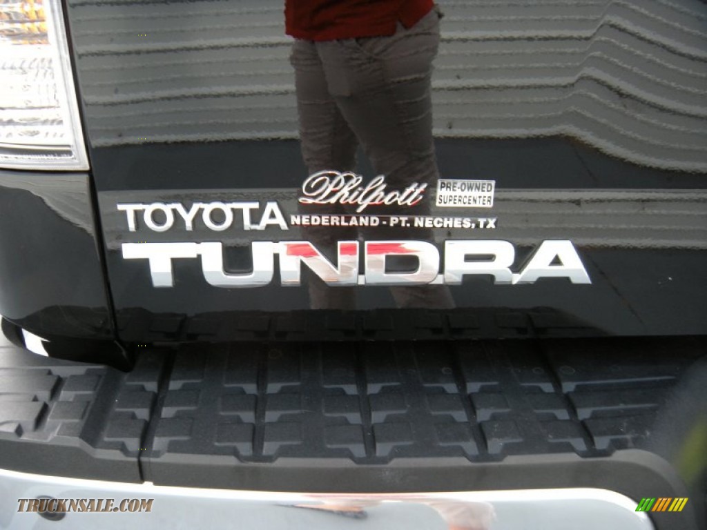 2012 Tundra Limited CrewMax 4x4 - Black / Graphite photo #23