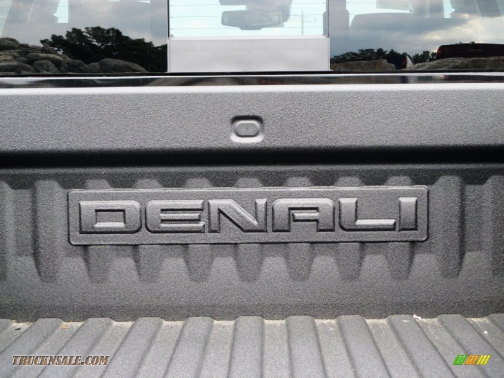 2015 Sierra 2500HD Denali Crew Cab 4x4 - Onyx Black / Jet Black photo #38