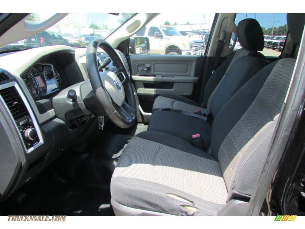 2011 Ram 1500 SLT Quad Cab 4x4 - Brilliant Black Crystal Pearl / Dark Slate Gray/Medium Graystone photo #43