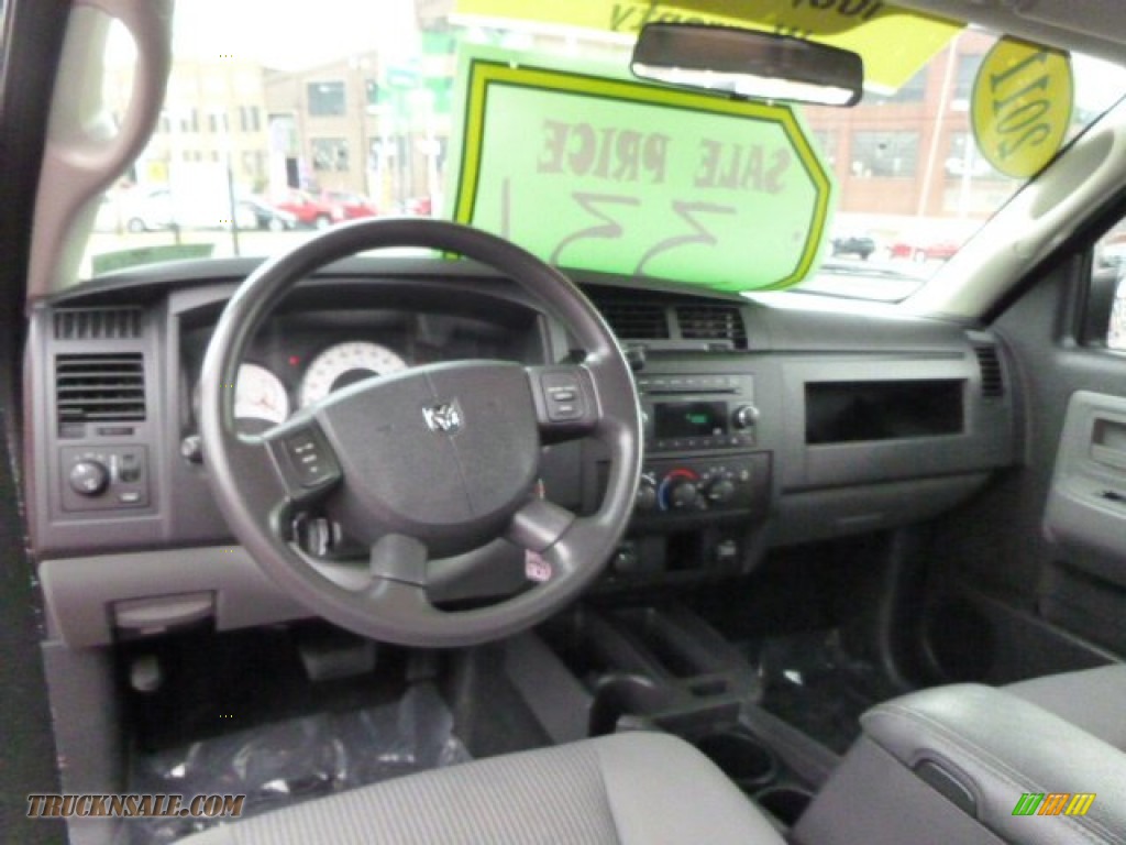 2011 Dakota Big Horn Crew Cab 4x4 - Flame Red / Dark Slate Gray/Medium Slate Gray photo #13