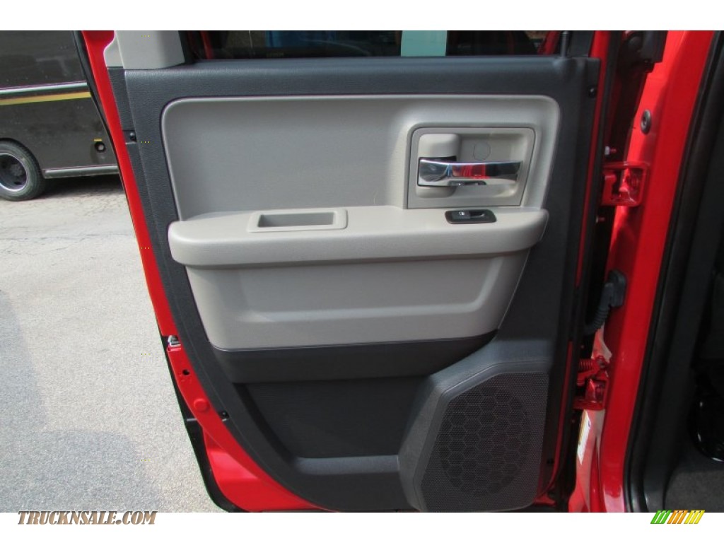 2011 Ram 1500 SLT Quad Cab 4x4 - Flame Red / Dark Slate Gray/Medium Graystone photo #47