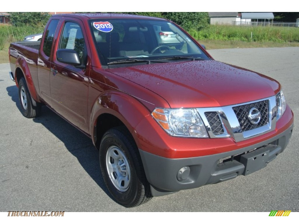 Cayenne Red / Graphite Steel Nissan Frontier S King Cab