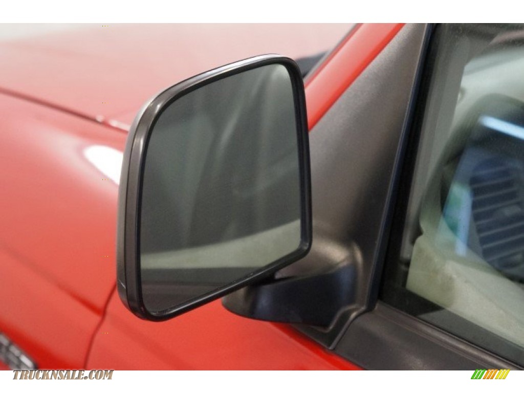 2000 Ranger XL Regular Cab - Bright Red / Medium Graphite photo #61