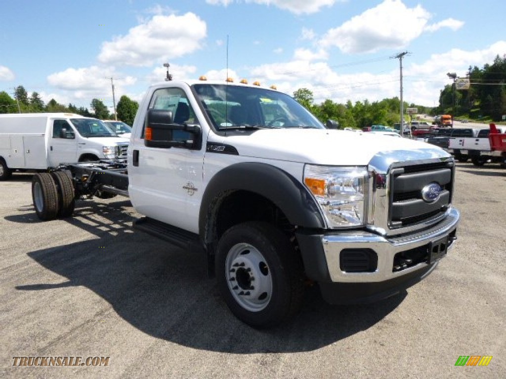 2015 F450 Super Duty XL Regular Cab Chassis - Oxford White / Steel photo #2
