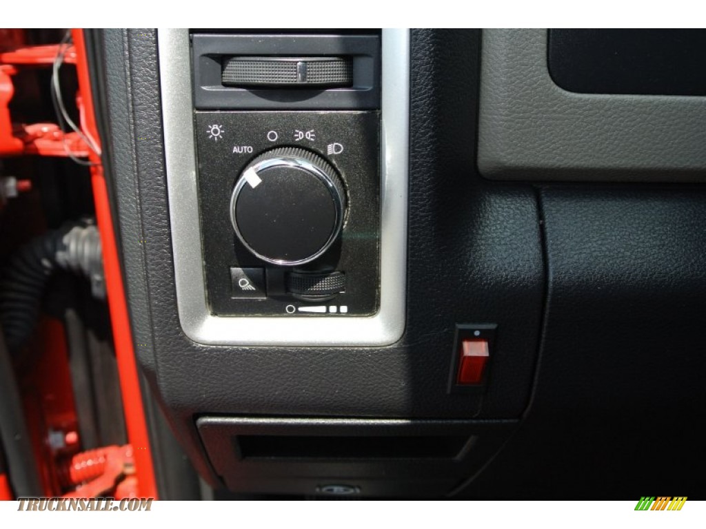 2012 Ram 1500 SLT Quad Cab 4x4 - Flame Red / Dark Slate Gray/Medium Graystone photo #10