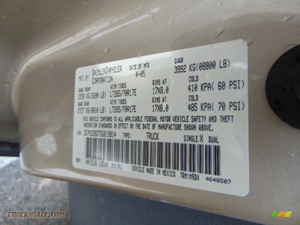 2005 Ram 2500 SLT Quad Cab 4x4 - Light Almond Pearl Metallic / Dark Slate Gray photo #19