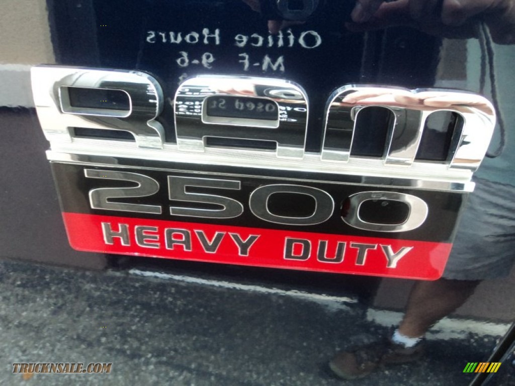 2012 Ram 2500 HD Laramie Crew Cab 4x4 - True Blue Pearl / Dark Slate photo #30