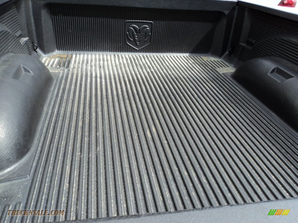 2011 Ram 1500 ST Quad Cab - Brilliant Black Crystal Pearl / Dark Slate Gray/Medium Graystone photo #9