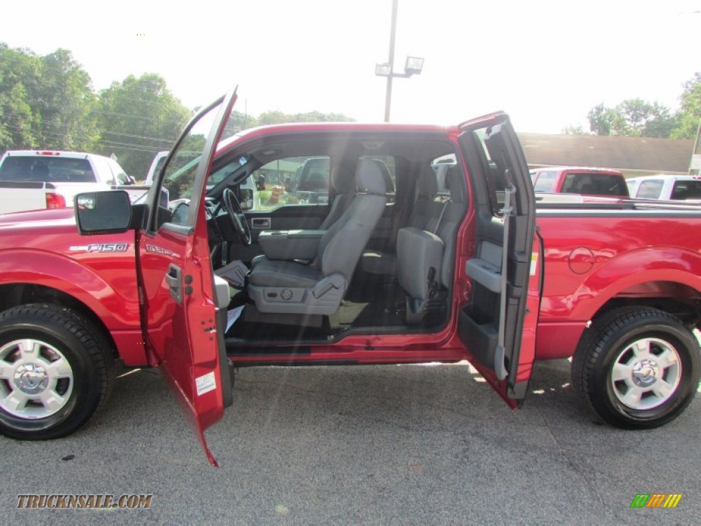 2011 F150 XLT SuperCab - Red Candy Metallic / Steel Gray photo #31