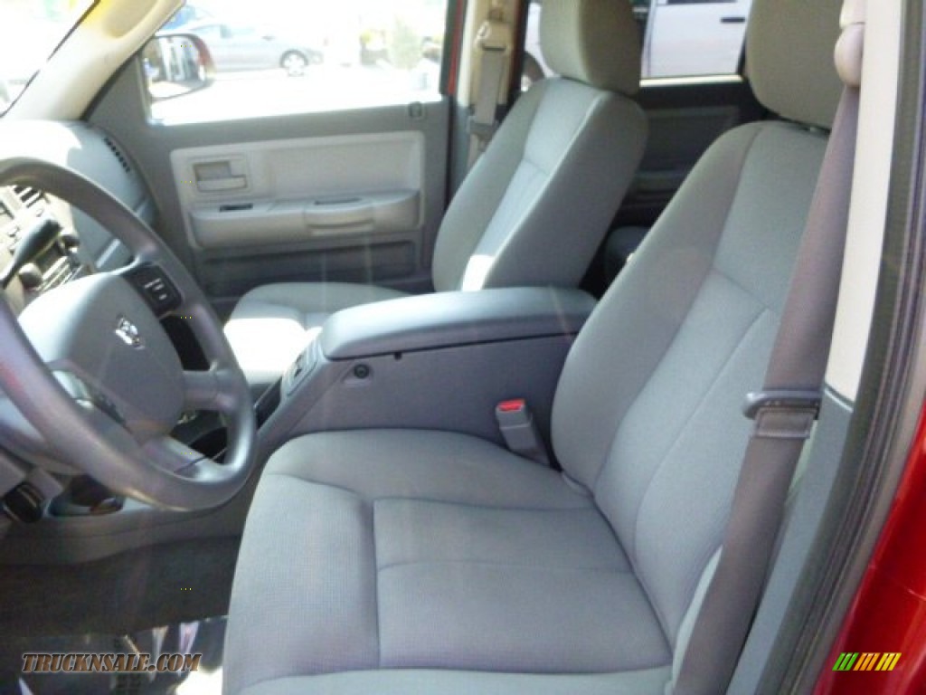 2006 Dakota SLT Quad Cab 4x4 - Inferno Red Crystal Pearl / Medium Slate Gray photo #11