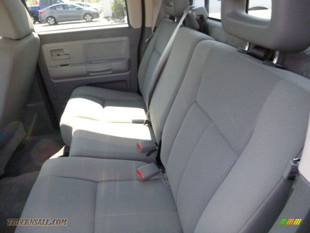 2006 Dakota SLT Quad Cab 4x4 - Inferno Red Crystal Pearl / Medium Slate Gray photo #12