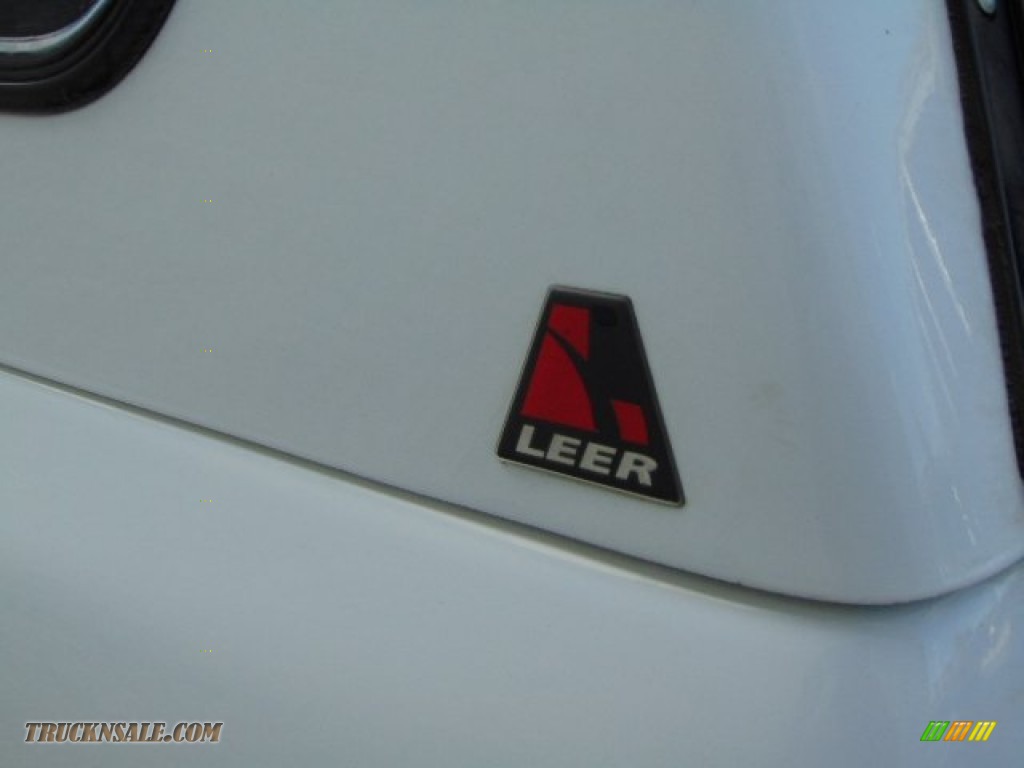 2003 Sierra 1500 SLE Extended Cab 4x4 - Summit White / Neutral photo #9