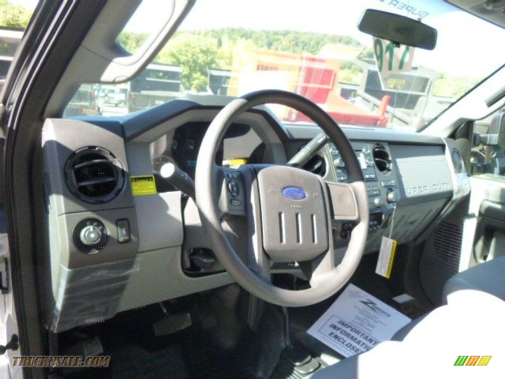 2015 F450 Super Duty XL Regular Cab Dump Truck 4x4 - Oxford White / Steel photo #11