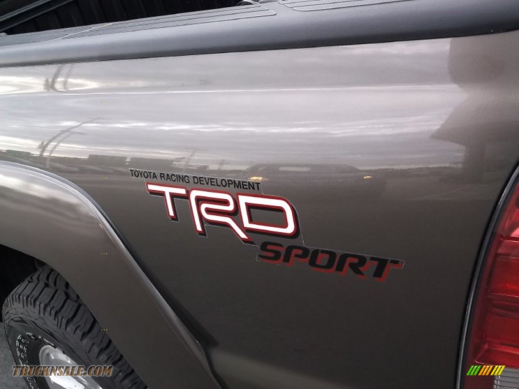 2010 Tacoma V6 SR5 TRD Sport Double Cab 4x4 - Pyrite Mica / Graphite photo #7