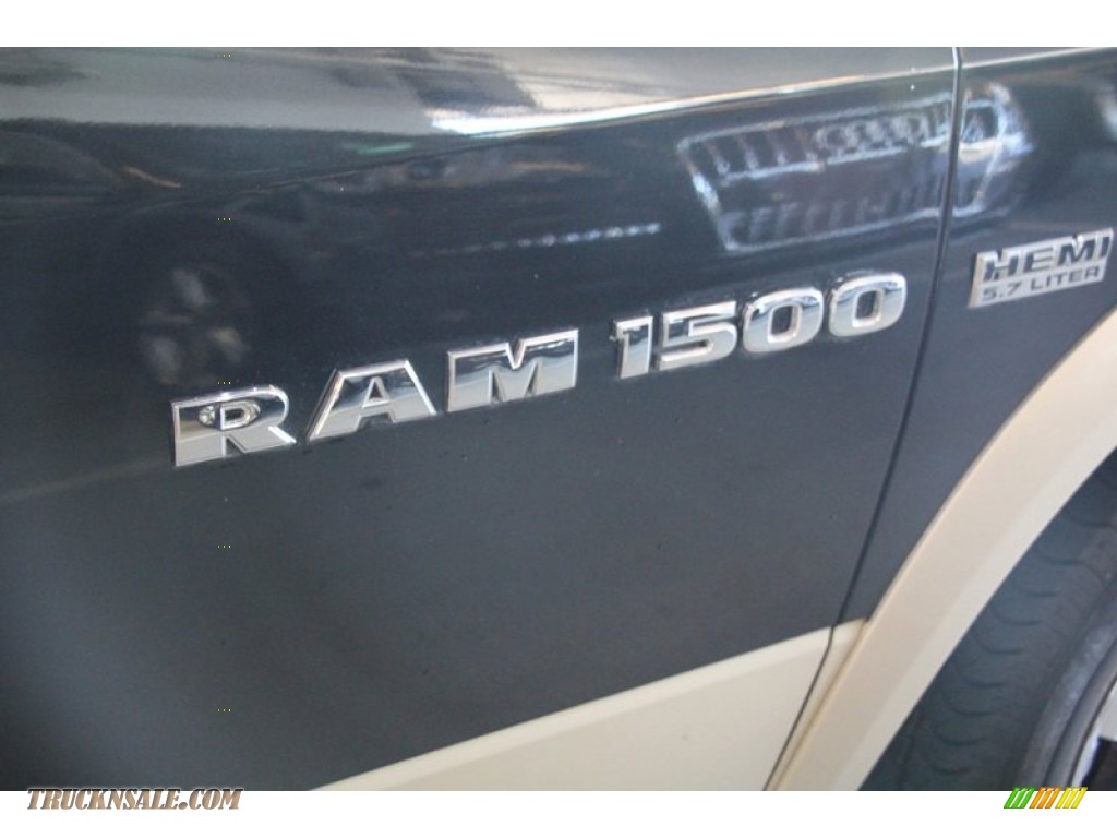 2011 Ram 1500 Laramie Quad Cab - Brilliant Black Crystal Pearl / Light Pebble Beige/Bark Brown photo #44