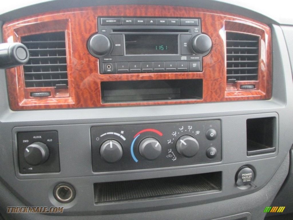 2006 Ram 2500 SLT Mega Cab 4x4 - Inferno Red Crystal Pearl / Medium Slate Gray photo #8